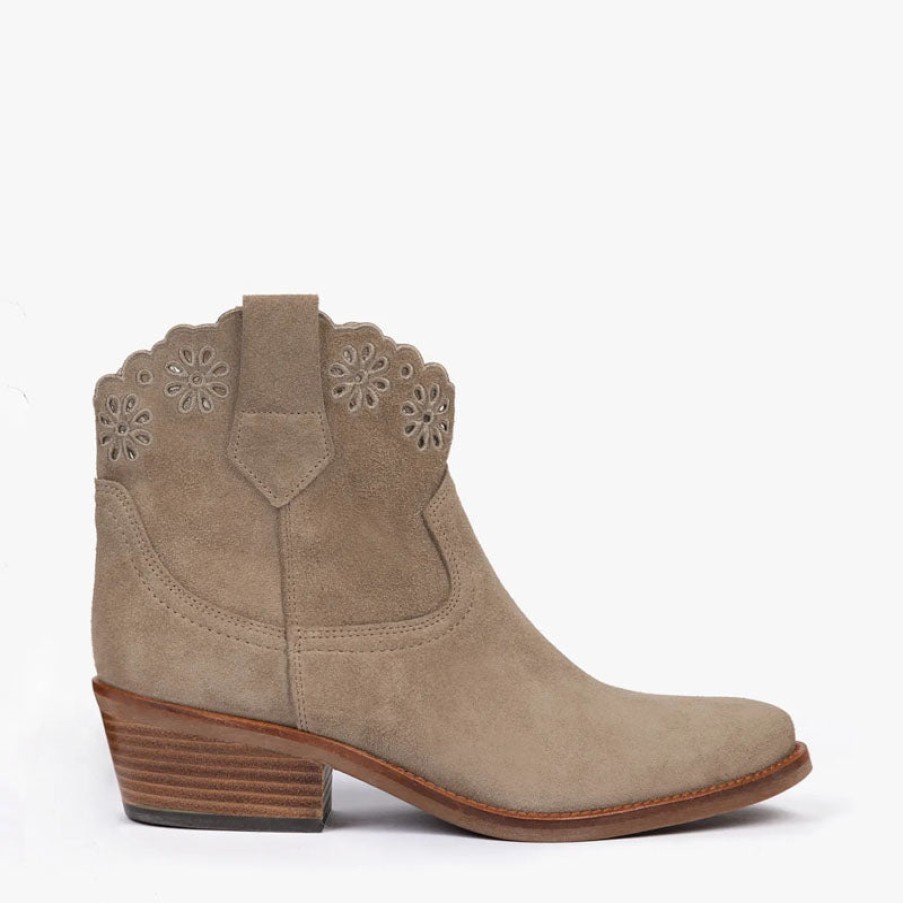 PENELOPE CHILVERS Cali Broderie Suede Cowboy Boot In Sand Online