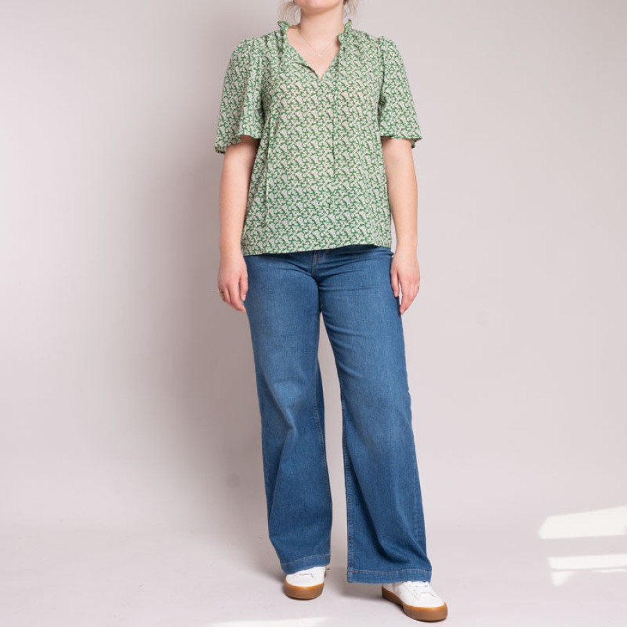 FOIL Flutter Top In Daisy Chain Wholesale