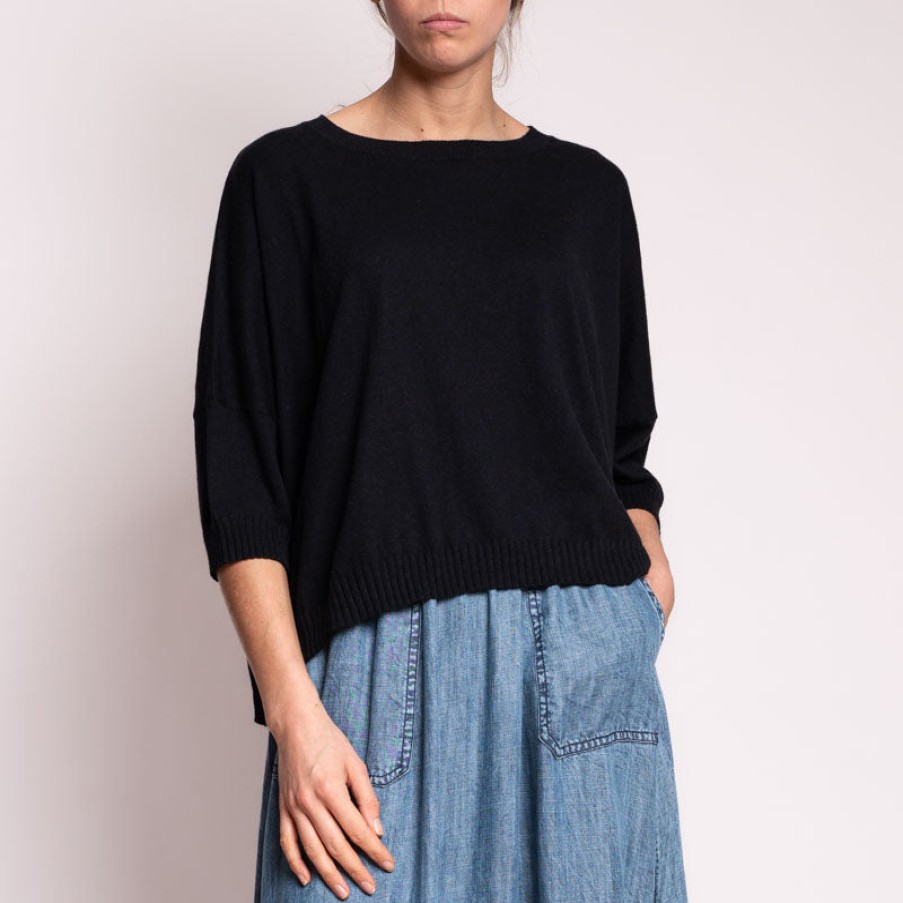 CASH CA Cash Ca Flaxen Wide Body S/S Knit In Black Hot