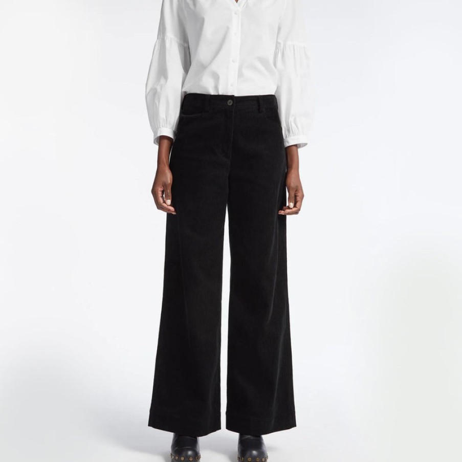 CEFINN Hayden Corduroy Trousers In Black | Collen & Clare Clearance