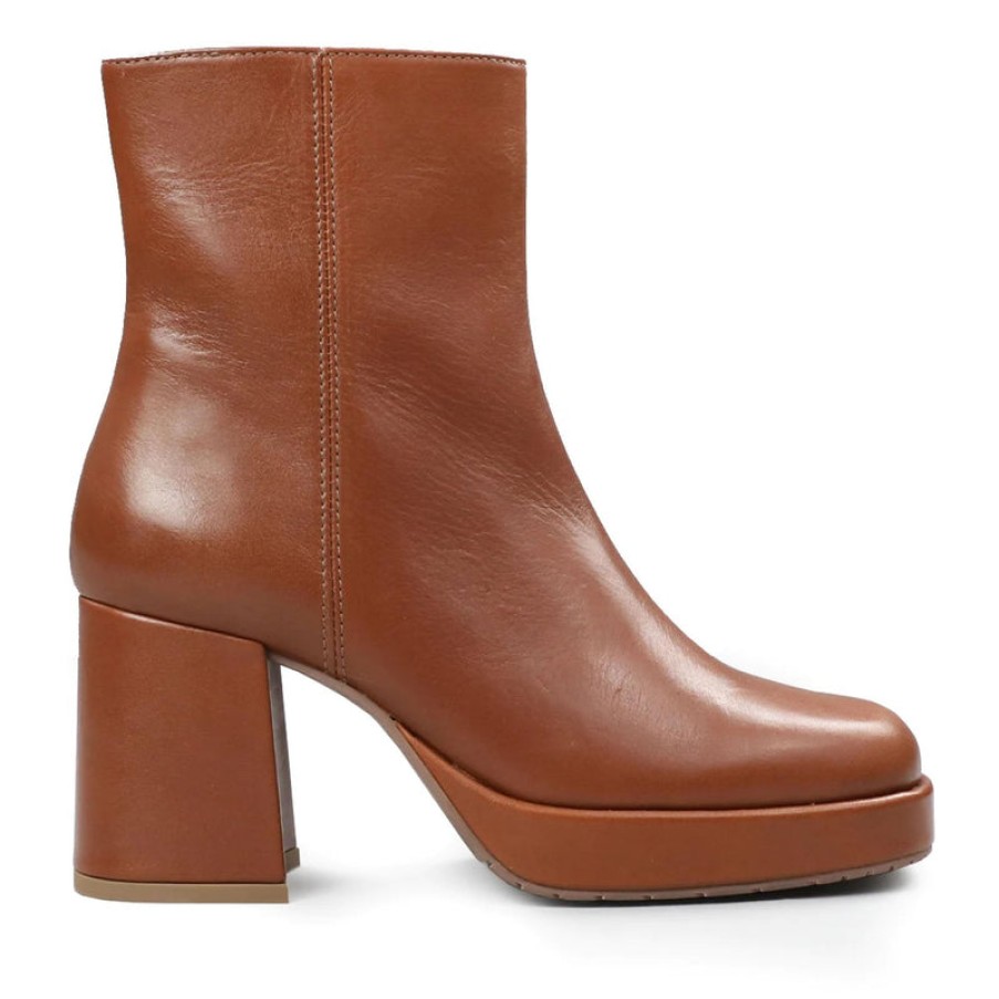 ESSKA Sassy Platform Boots In Tan | Collen & Clare Online