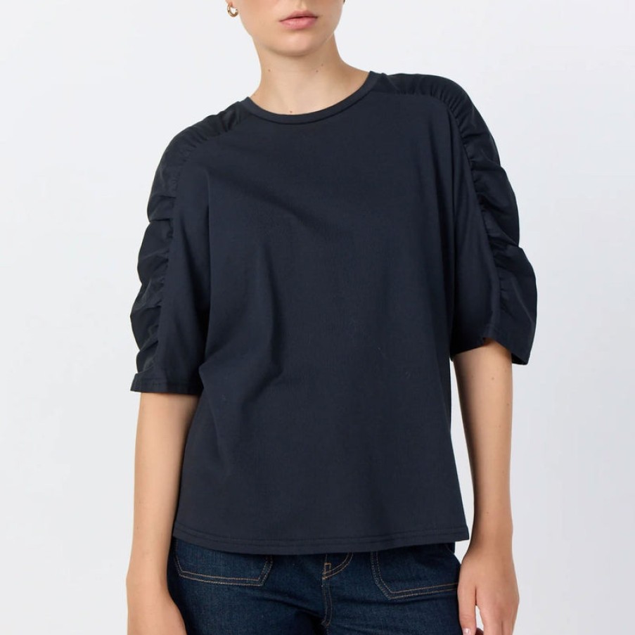 LEVETE ROOM Kowa 15 T Shirt In Black | Collen & Clare Hot